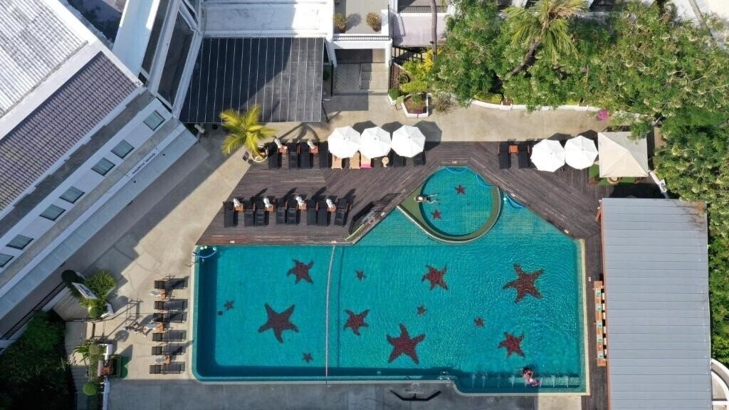 Апартаменты Sawaddi Patong Resort 3*