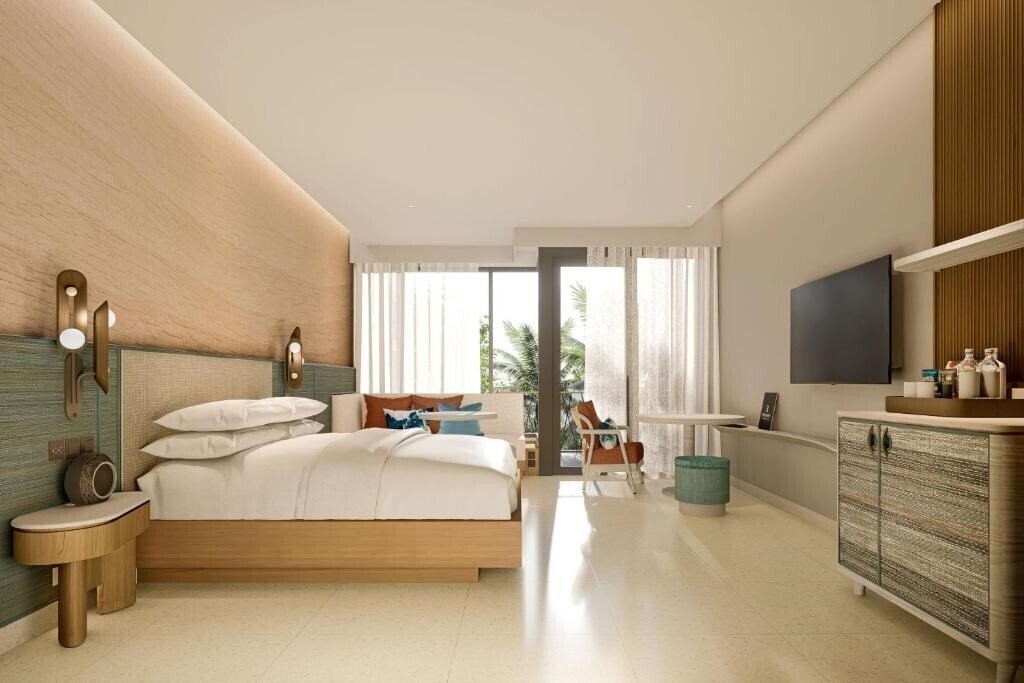 Территория Renaissance Phuket Resort & SPA 5*