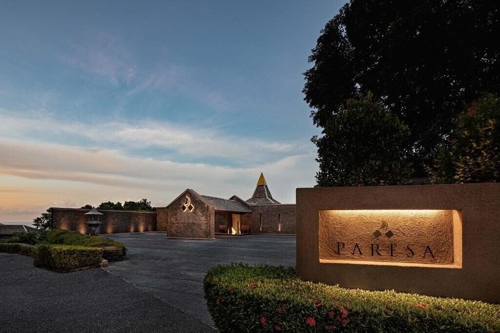 Вид Paresa Resorts 5*