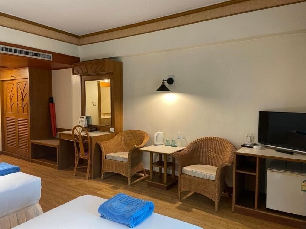 Изображение Phuket Golden Sand Inn 2*