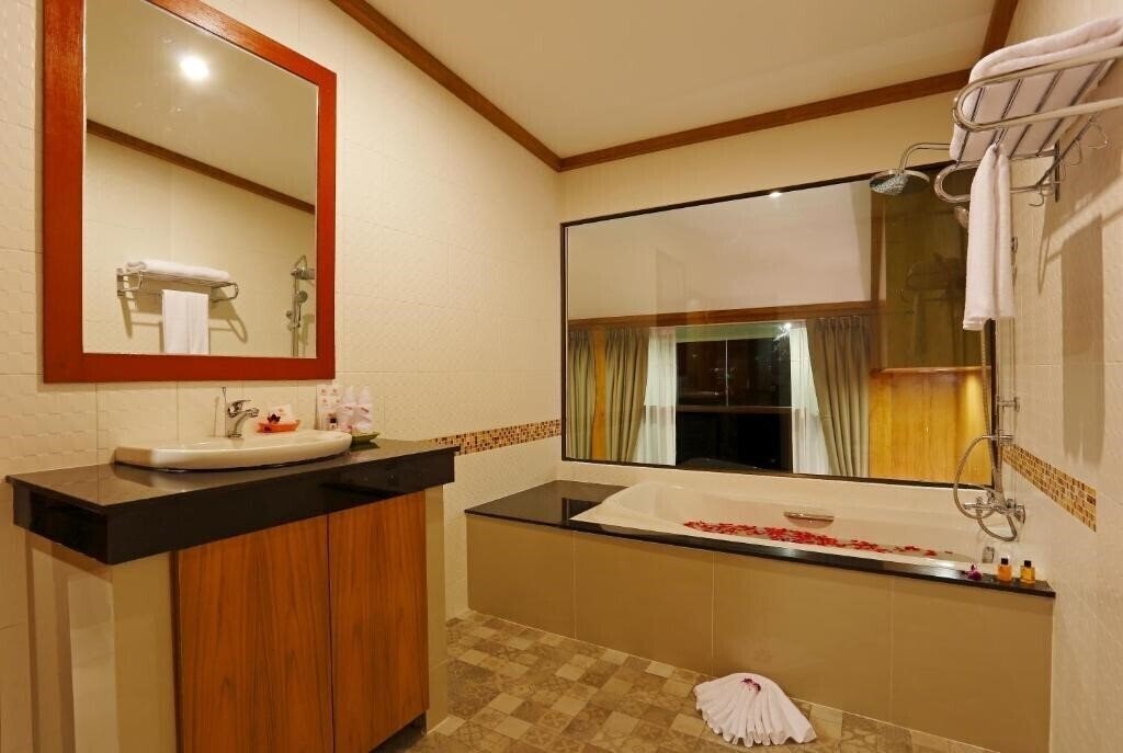 Фотографія Chaba Resort & Spa Laguna 3*