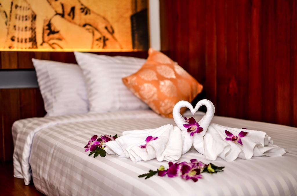 Картинка Lap Roi Karon Beach Front 3*