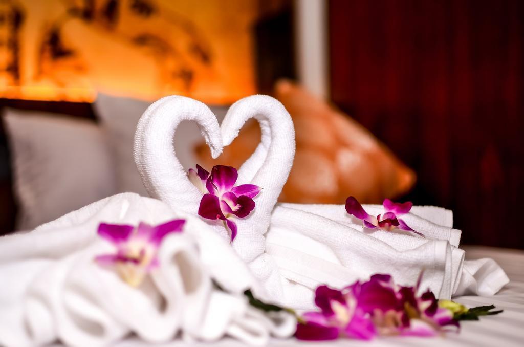 Вид Lap Roi Karon Beach Front 3*