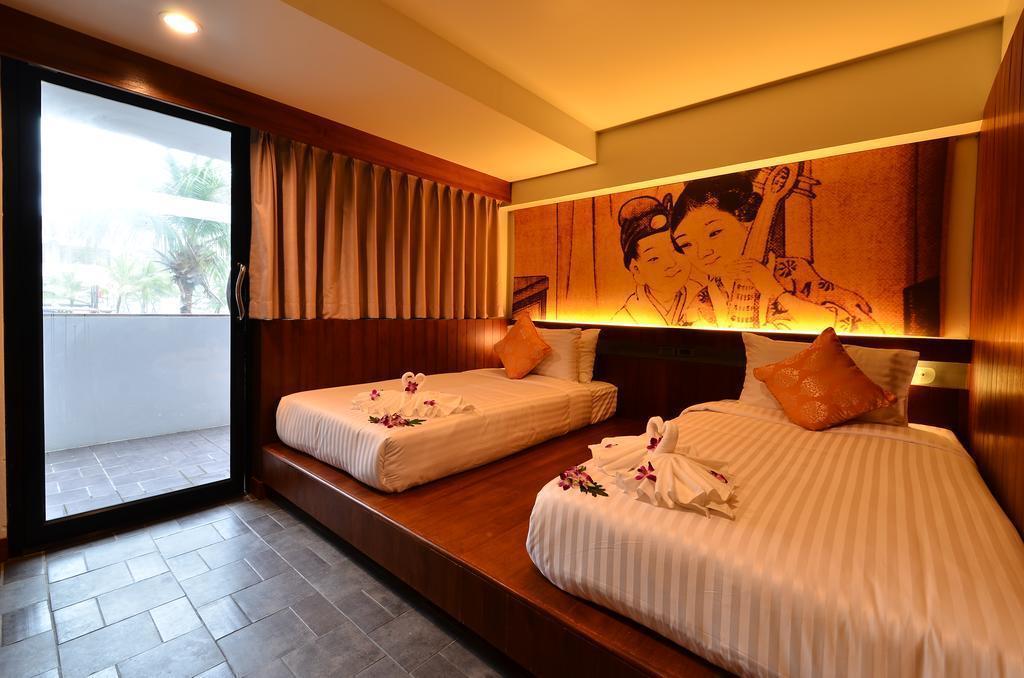 Територія Lap Roi Karon Beach Front 3*