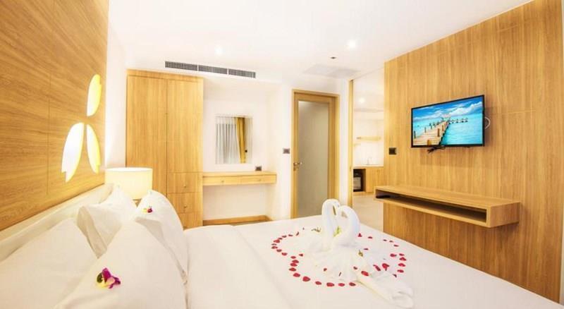Вид Araya Phuket Beach Resort & Spa 4*