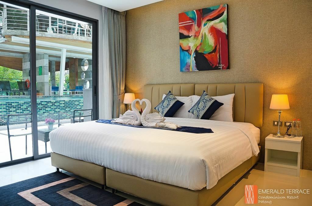 Вид Emerald Terrace Condominimum Resort Patong 3*
