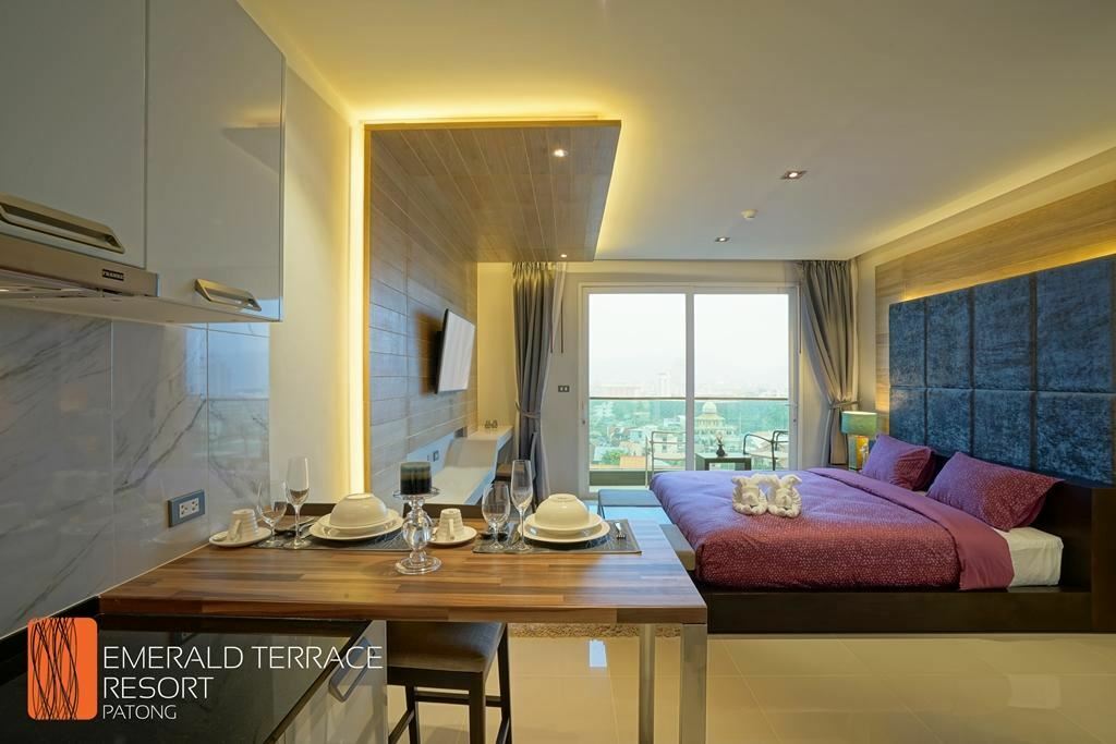 Территория Emerald Terrace Condominimum Resort Patong 3*
