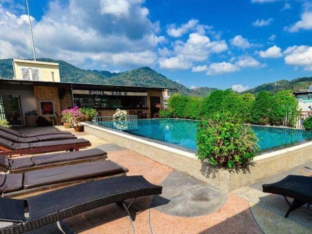 Вид Azure Phuket Hotel 3*