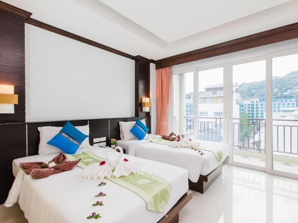 Територія Azure Phuket Hotel 3*