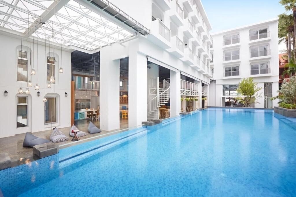 Отель Lub D Phuket Patong 3*