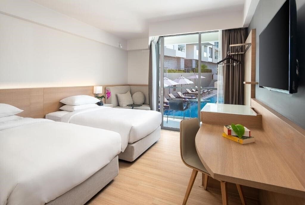 Вид The Andaman Beach Hotel Phuket (ex. Hyatt Place Phuket Patong) 4*