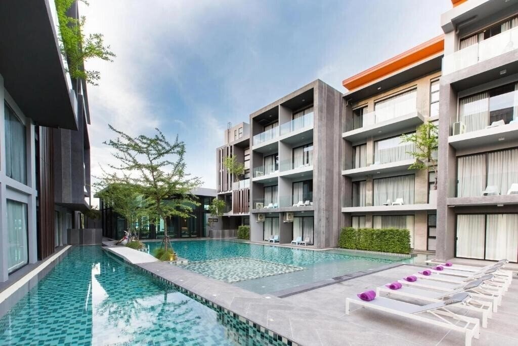 Вид Maya Phuket Hotel 4*
