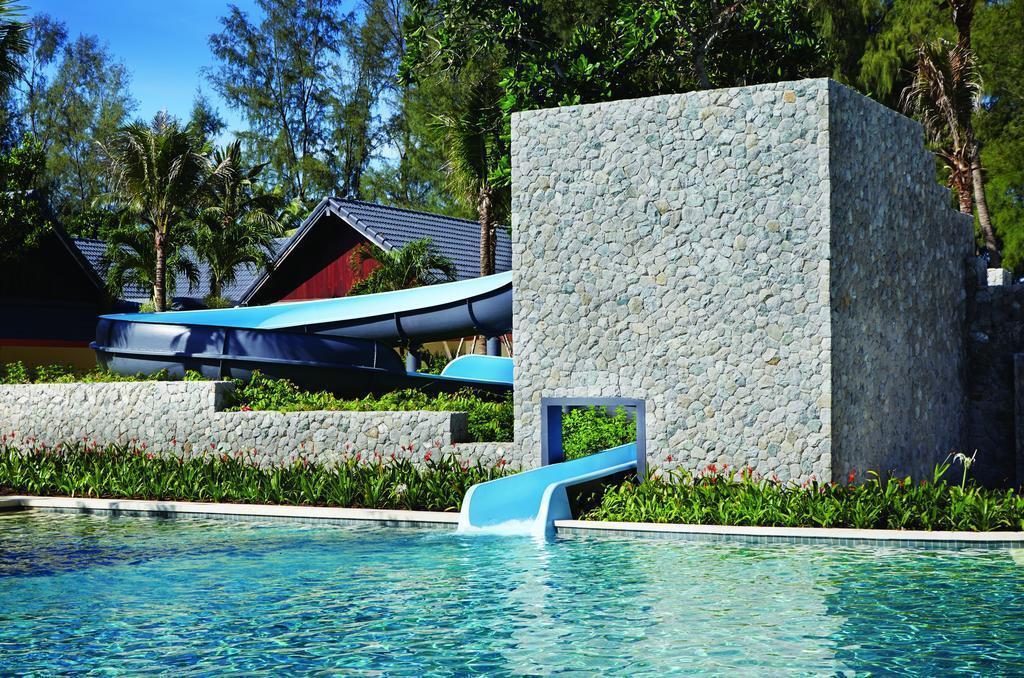 Апартаменты Outrigger Laguna Phuket Beach Resort 5*