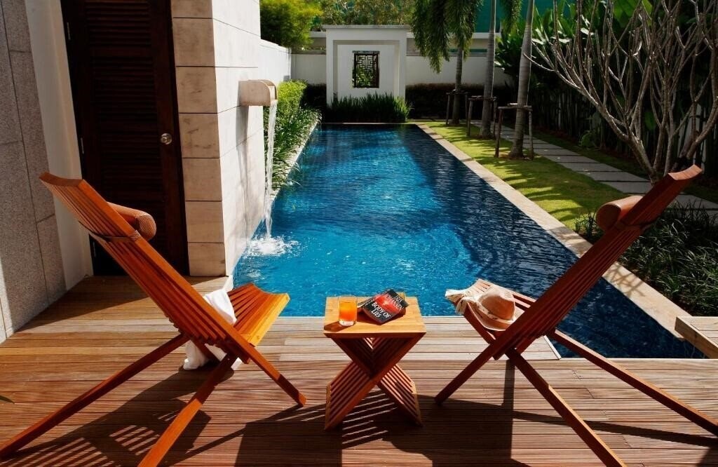 Готель Two Villas Holiday Phuket Oxygen Style Bang Tao Beach 4*