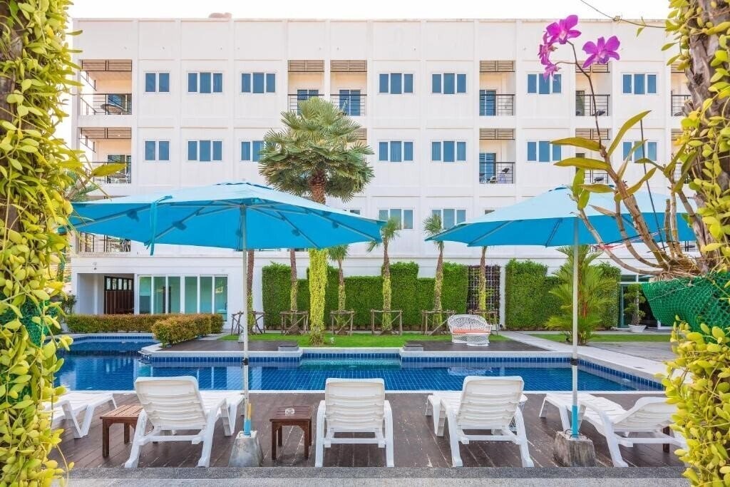 Панорама Sungthong Kamala Beach Resort 3*