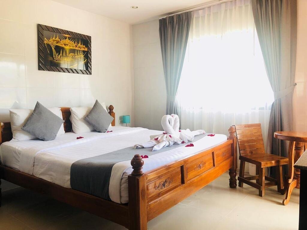 Апартаменты Patong Dynasty Hotel 3*