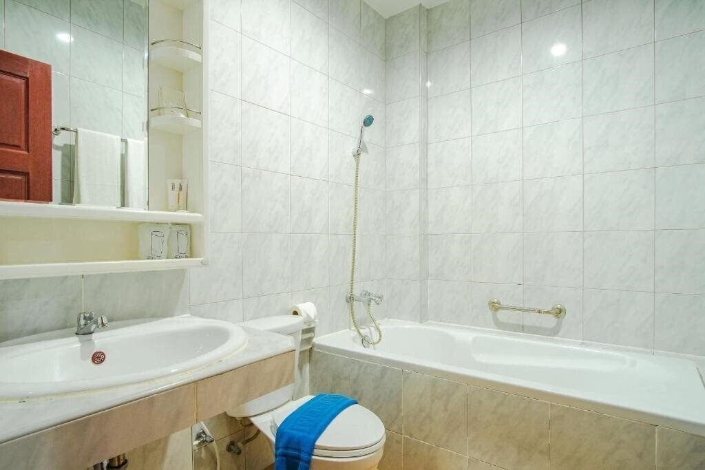 Апартаменты ART MANSION (EX.MAYA PATONG RESIDENCE) 3*