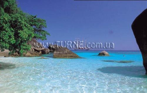 Отель Centra Ashlee 3*