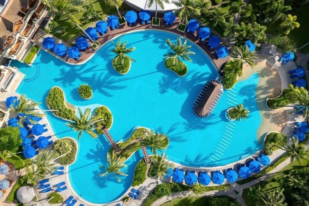 Картинка Phuket Marriott Resort & SPA Merlin Beach 5*