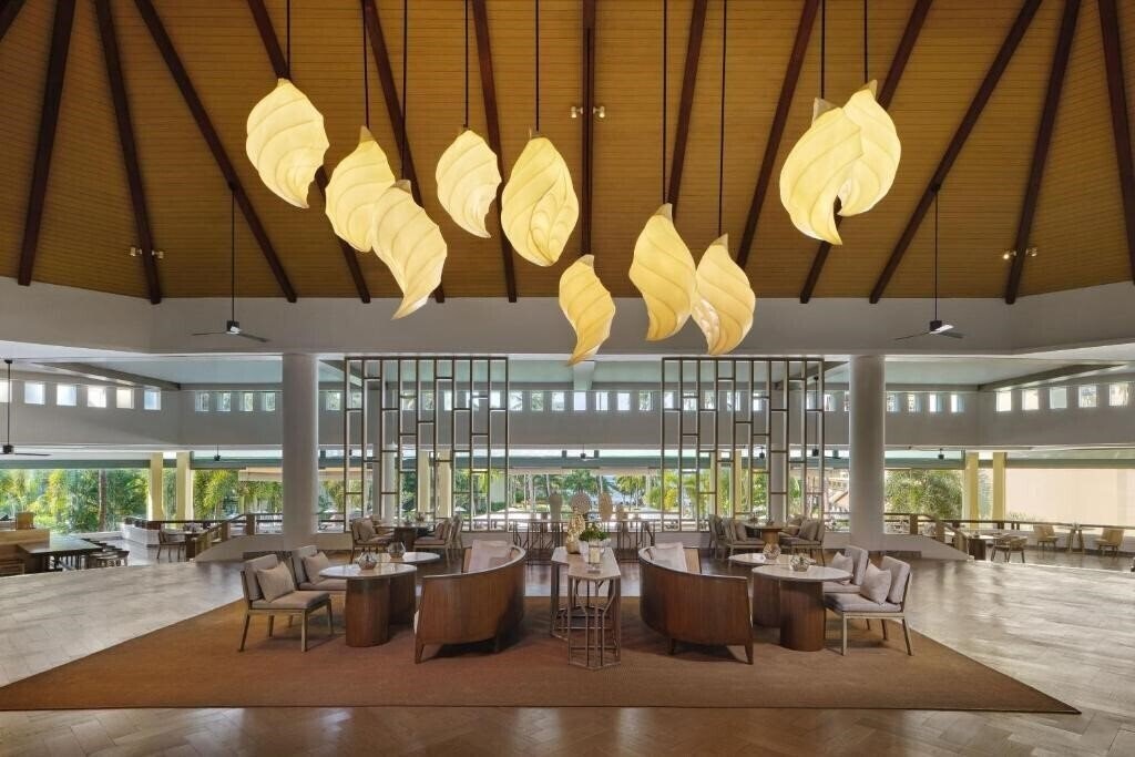 Апартаменты Phuket Marriott Resort & SPA Merlin Beach 5*