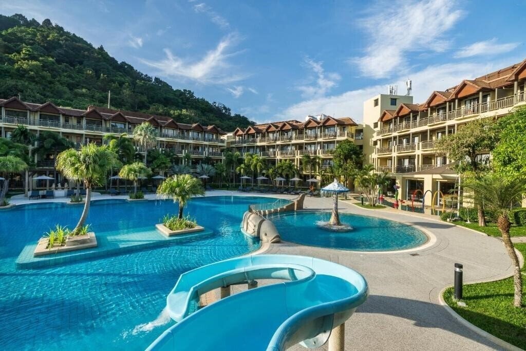 Панорама Phuket Marriott Resort & Spa Merlin Beach 5*