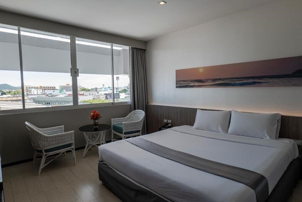 Вид Pearl Hotel Phuket Town 4*