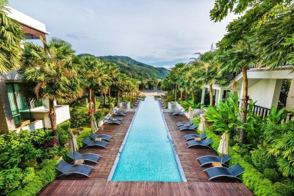 Территория Wyndham Sea Pearl Resort Phuket 5*
