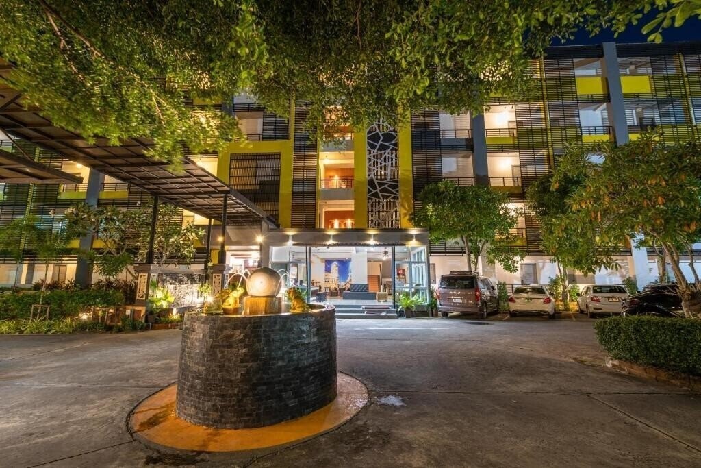 Вид S.B. Living Place Hotel 3*