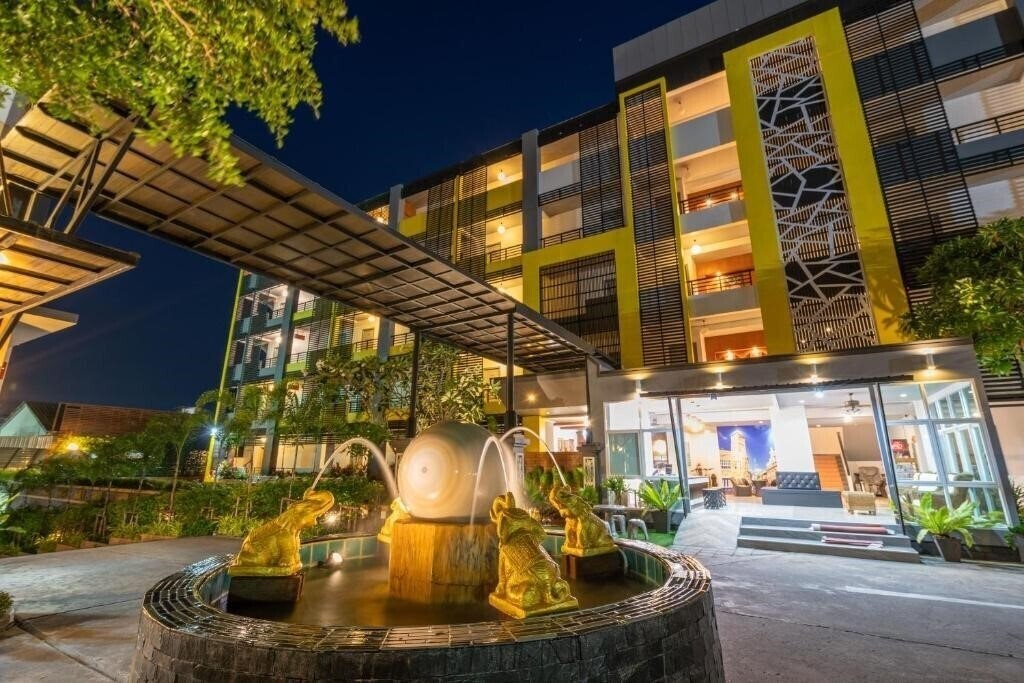 Панорама S.B. Living Place Hotel 3*