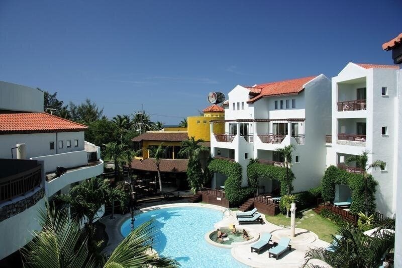 Готель Talay Karon Beach Resort 3*