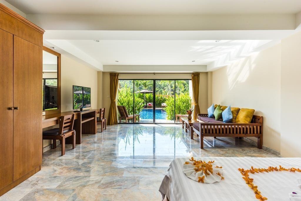 Вид The Windmill Phuket Hotel 4*