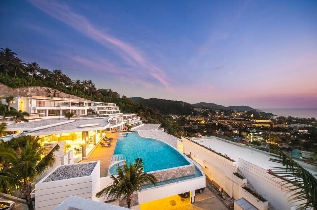 Отель View Phuket (The) 4*