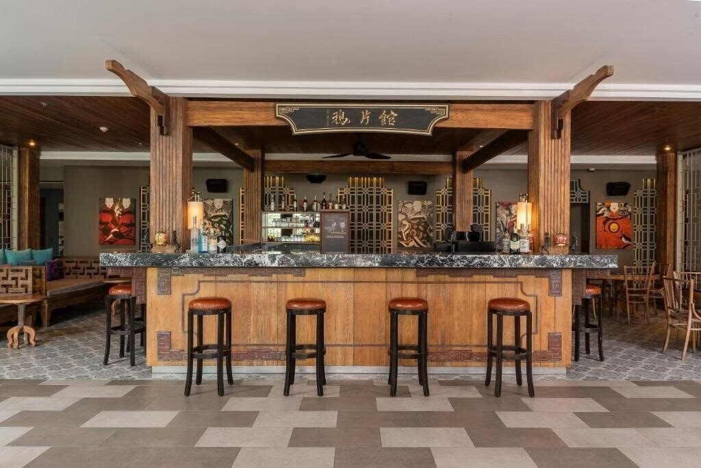 Апартаменты AtEase Phuket Patong 5*