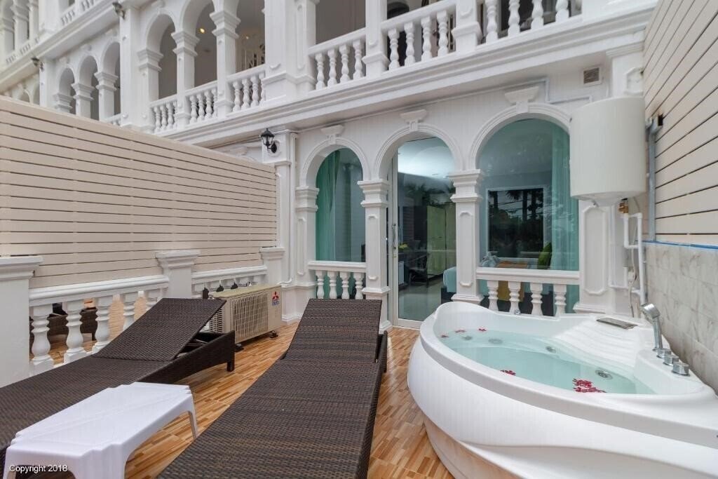 Фото Modern Living Hotel 3*