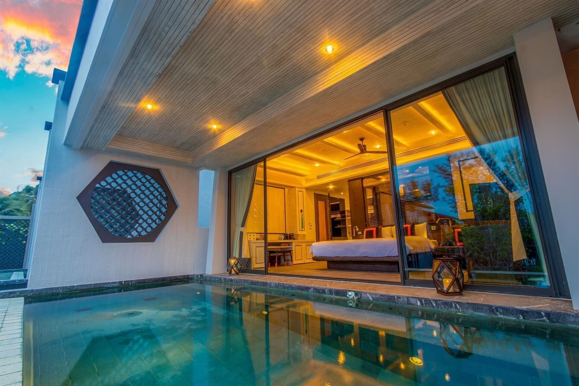 Апартаменти BABA BEACH CLUB PHUKET MANAGED BY SRI PANWA 5*