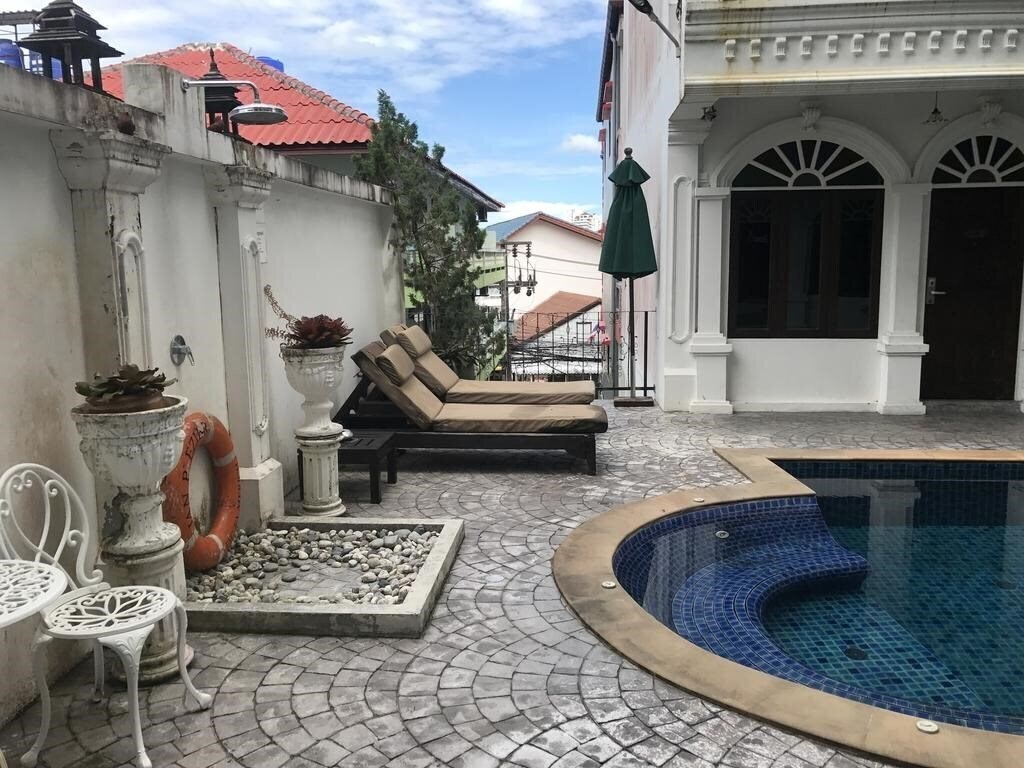 Вид Chic Boutique Hotel Phuket 3*