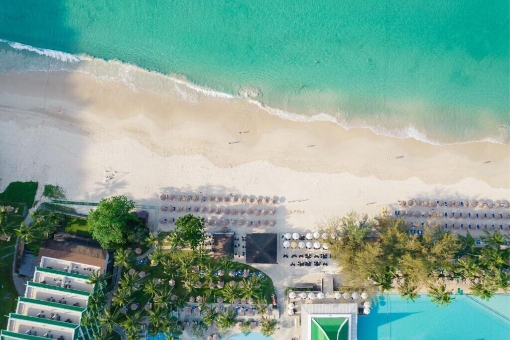 Панорама Le Meridien Phuket Beach Resort 5*