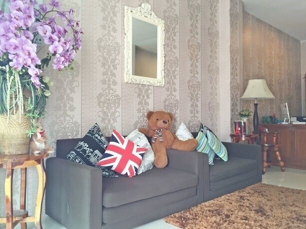 Вид Thira Residence Patong 3*