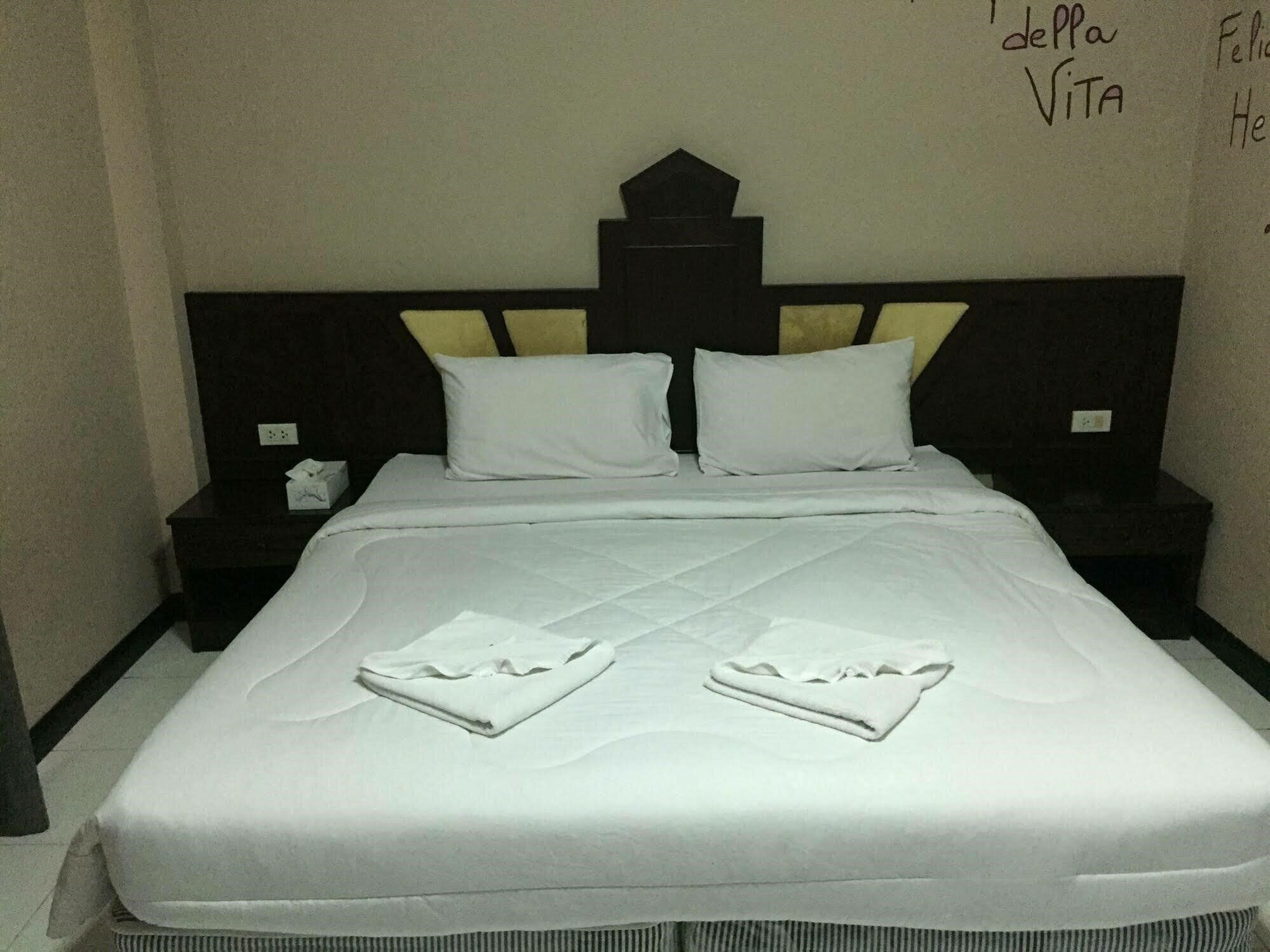 Вид Lo Scoglio Guesthouse 2*