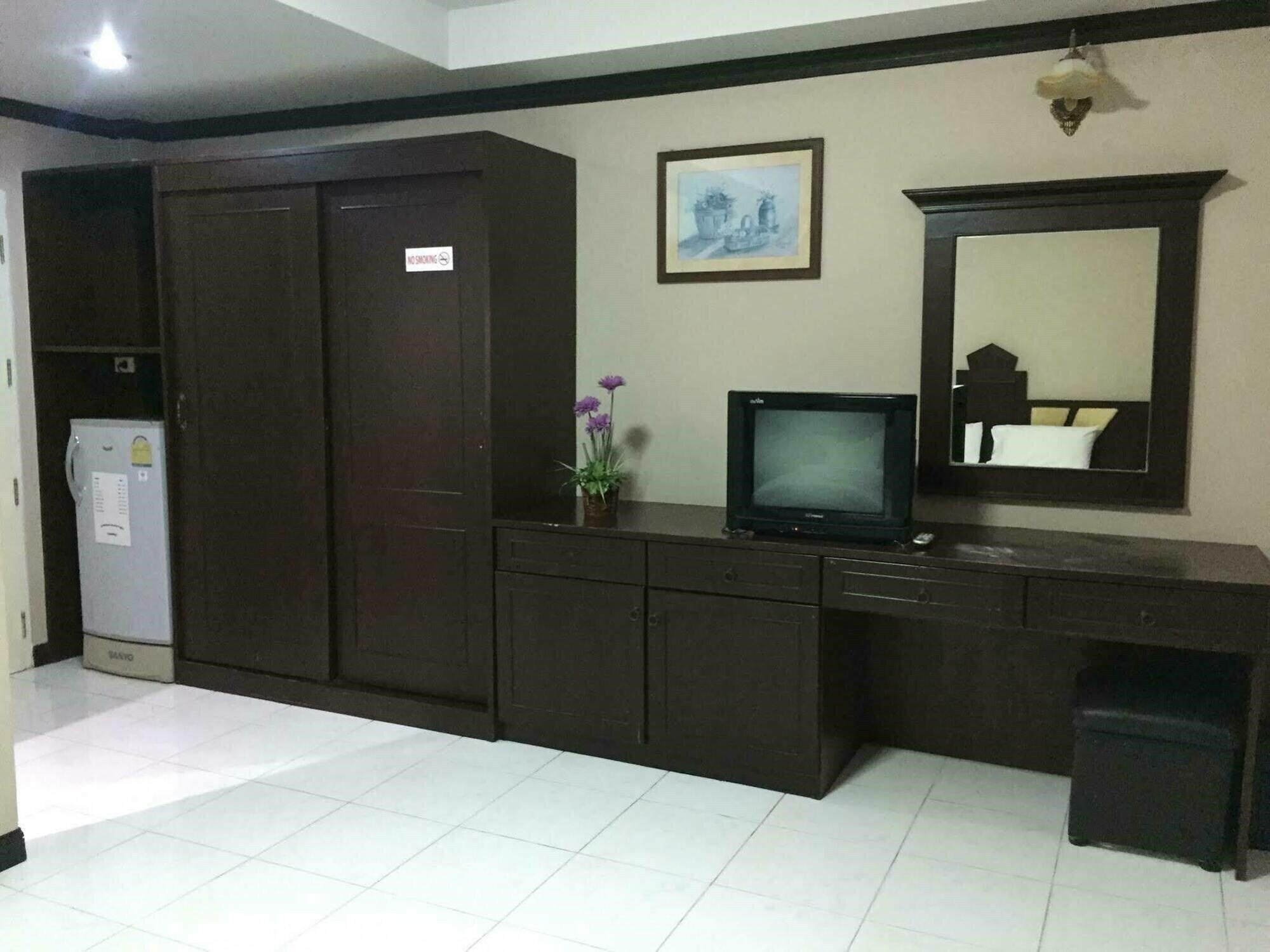 Територія Lo Scoglio Guesthouse 2*