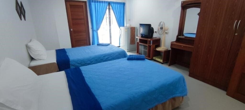 Вид G & B Guesthouse 3*