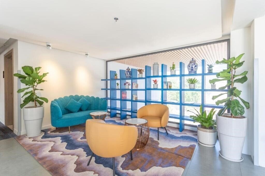 Вид Surf Hotel Patong (ex. Hotel Clover Patong Phuket) 4*