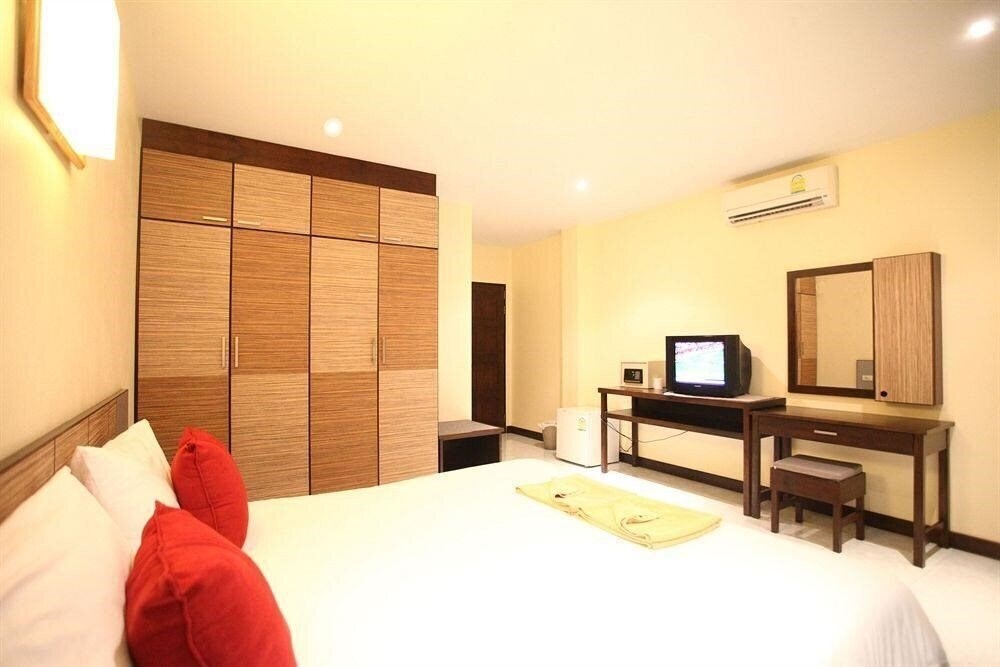 Панорама Baan Tawan Apartment 2*