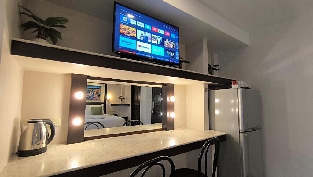 Апартаменты Paradise Inn 3*