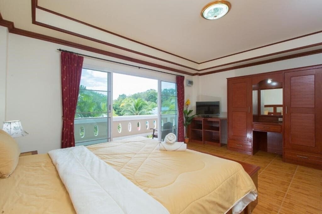 Апартаменты Patong Rai Rum Yen 2*