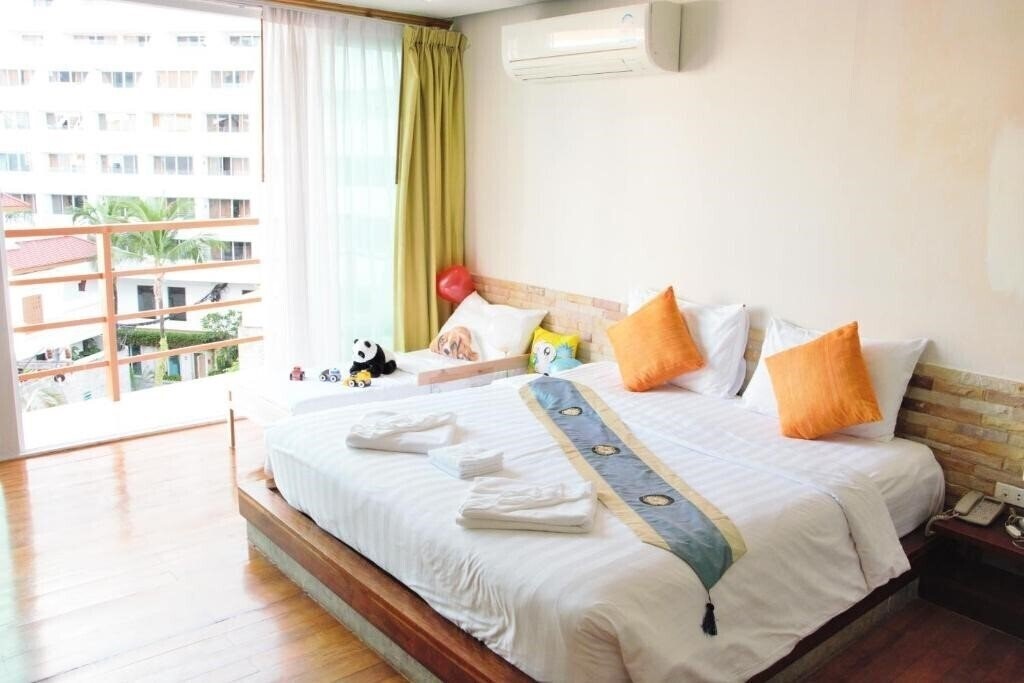 Вид Jip Guest House 2*