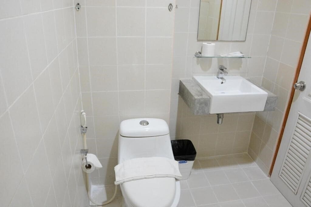 Территория Jip Guest House 2*