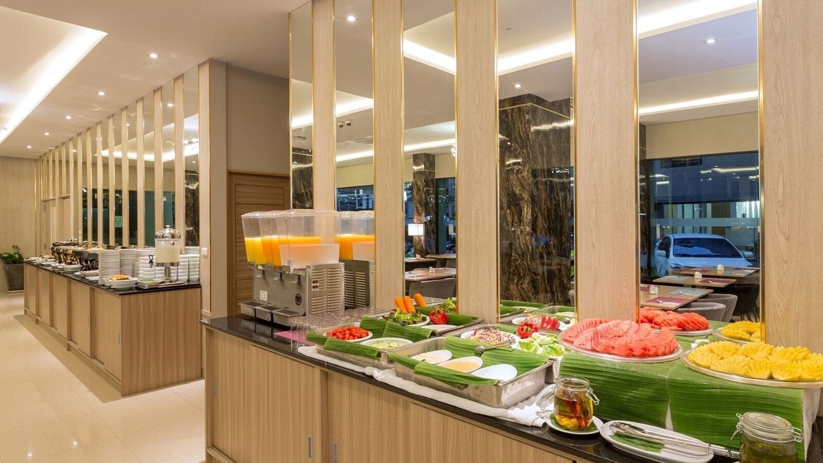 Апартаменти The Bay Exclusive Hotel 4*