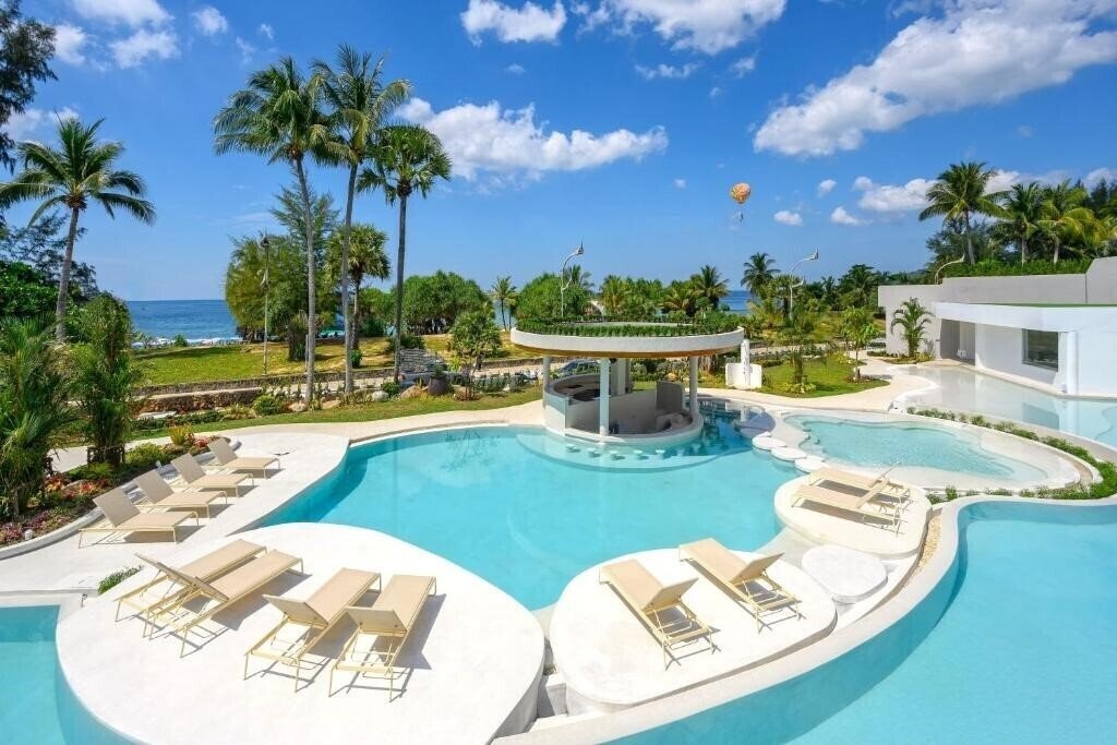 Территория Thavorn Palm Beach 4*