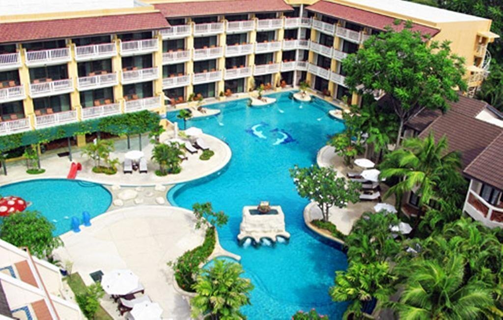 Вид Thara Patong 4*